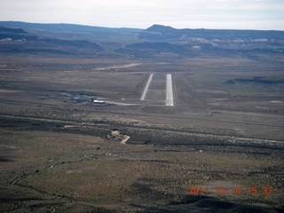 330 7qa. aerial - Canyonlands Field