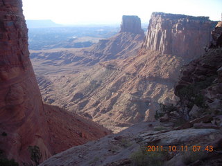 39 7qb. Canyonlands National Park - Lathrop trail hike