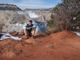 204 7sf. Zion National Park - Observation Point hike - summit - Adam