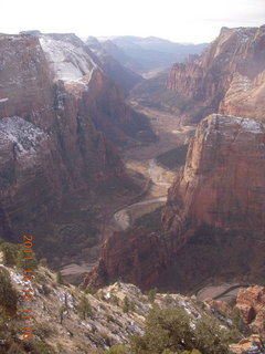 217 7sf. Zion National Park - Observation Point hike - summit