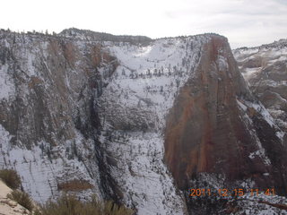 303 7sf. Zion National Park - Observation Point hike