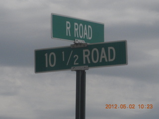 90 7x2. Mack Mesa run - strange road intersection