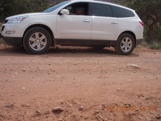 212 7x2. Onion Creek drive - Adam in rental car (tripod)