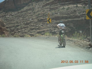197 7x3. Harrah Pass drive back - mountain biker