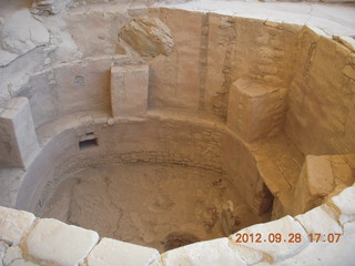 130 81u. Mesa Verde National Park - cliff dwellings