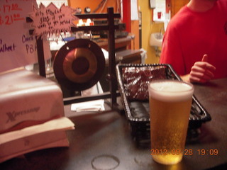 193 81u. Durango pizza place - beer