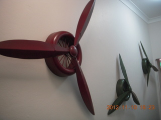 1 83b. 'props' in Sydney Airport Hotel