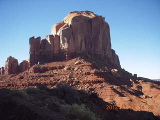 318 83q. Monument Valley tour