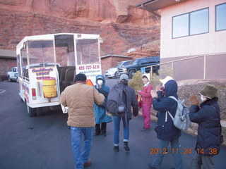 320 83q. Monument Valley tour - Japanese tourists