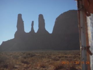 364 83q. Monument Valley tour - Three Sisters