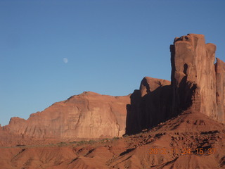 389 83q. Monument Valley tour