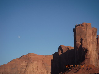390 83q. Monument Valley tour