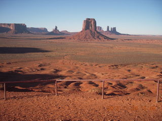 406 83q. Monument Valley tour