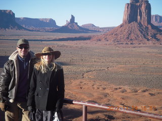 411 83q. Monument Valley tour - Sean and Kristina
