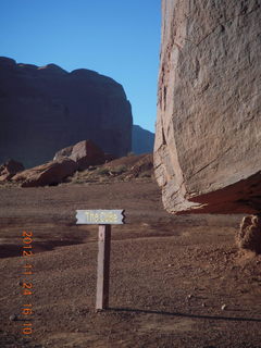 433 83q. Monument Valley tour