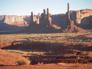 438 83q. Monument Valley tour