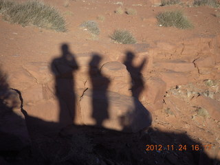 447 83q. Monument Valley tour - our three shadows