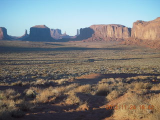 476 83q. Monument Valley tour