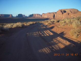 486 83q. Monument Valley tour