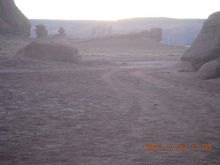 504 83q. Monument Valley tour