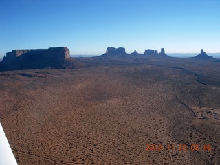 536 83r. Monument Valley - aerial