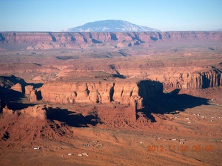 537 83r. Monument Valley - aerial