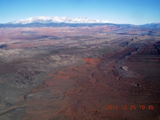 64 84r. aerial - Saint George area