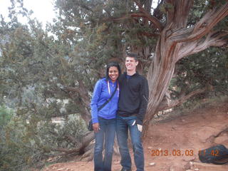 Sedona - Pink Jeep tour - Fatemah and Kevin and a cool tree