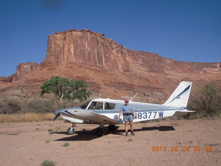 46 89q. Mineral Canyon - N8377W and Adam