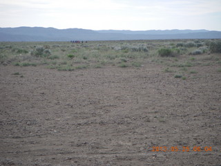 34 89r. Sand Wash airstrip - kids walking along