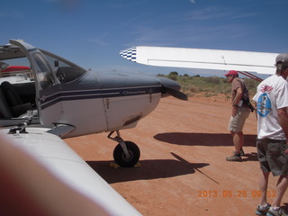 131 89r. Rockland - N8377W narrow path