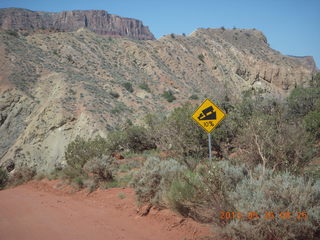 70 89s. Onion Creek drive - 10% grade sign