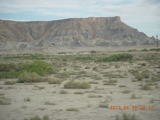 27 89u. Hanksville to Caineville