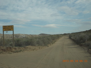 31 89u. Caineville Wash Road