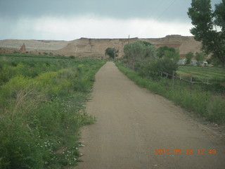219 89u. Hanksville - LaVar's driveway