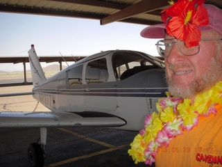 82 89v. aerial - Adam and leis and flower and N8377W at Deer Valley