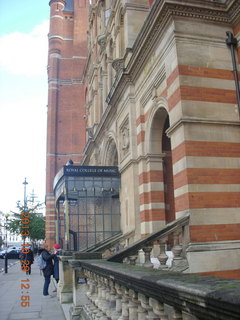 17 8ev. London near Gloucester Road tube station