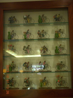 104 8ex. Uganda - Kampala - Sheraton hotel display