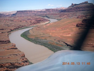 127 8md. aerial - Caveman Ranch airstrip