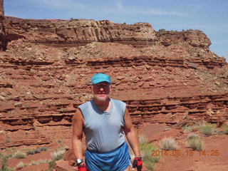 254 8mf. Canyonlands National Park - Lathrop hike - Adam (tripod and timer)