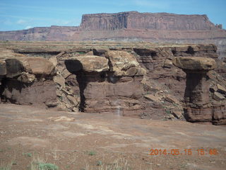 303 8mf. Canyonlands National Park - White Rim Road drive