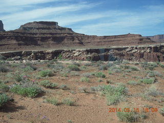 317 8mf. Canyonlands National Park - White Rim Road drive