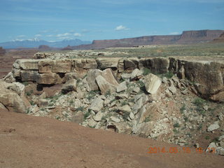 320 8mf. Canyonlands National Park - White Rim Road drive