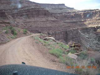 352 8mf. Canyonlands National Park - White Rim Road drive