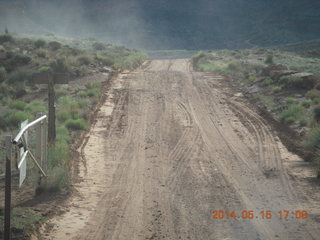 377 8mf. Canyonlands National Park - Shaefer switchbacks drive