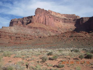 378 8mf. Canyonlands National Park - Shaefer switchbacks drive