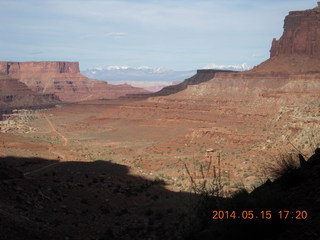 396 8mf. Canyonlands National Park - Shaefer switchbacks drive