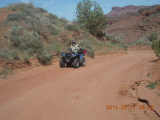 76 8mh. Onion Creek drive - oncomning