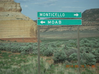 414 8mj. drive from Needles to Moab - Monticello sign