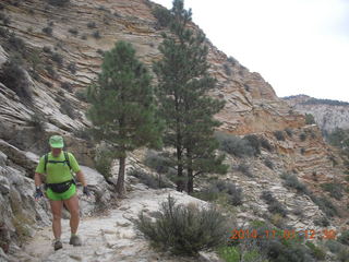 68 8t1. Zion National Park - Observation Point hike - Adam